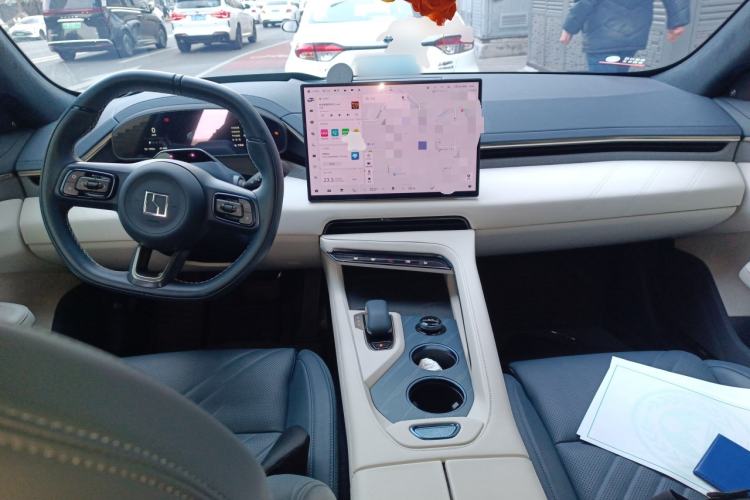 Used Zeekr 001 2024 WE Edition 100 kWh Rear-Drive Center Console