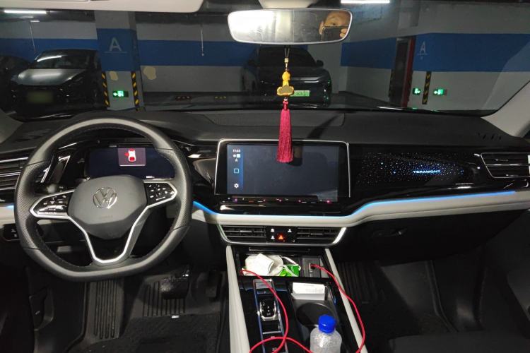 Used Volkswagen Teramont 2023 380TSI Four-Wheel Drive Prestige Flagship Edition Center Console