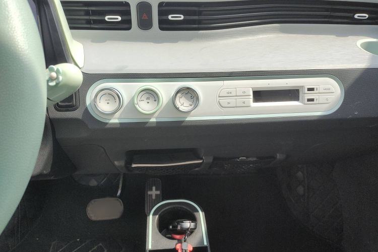 Used Wuling Hongguang MINIEV 2022 Macaron Fashion Model Lithium Iron Phosphate