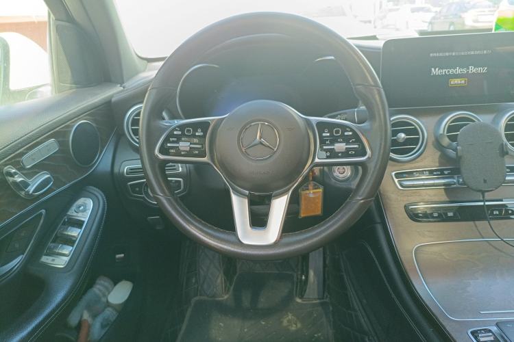 Used Mercedes-Benz GLC 2020 GLC 260 L 4MATIC Luxury Model Steering Wheel
