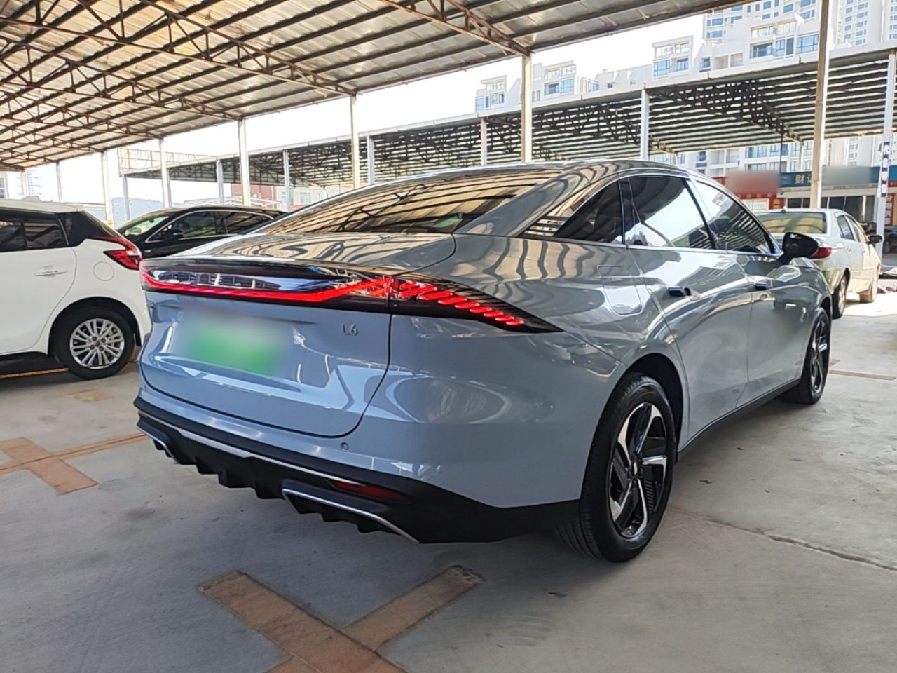 Geely Galaxy L6 2024 125km PLUS Dragon Edition — снимка 6