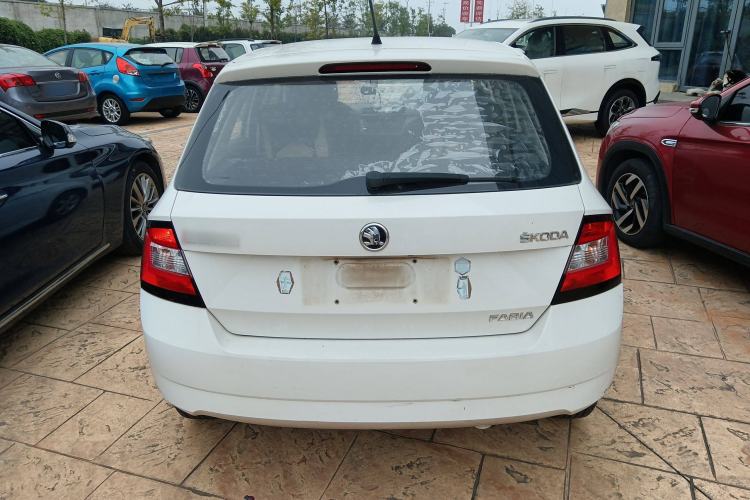 Used Skoda Fabia 2015 1.4L Automatic Front-Drive Model
