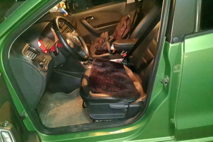 Used Volkswagen Polo 2013 1.4L Automatic Luxury Edition Left Front Seat