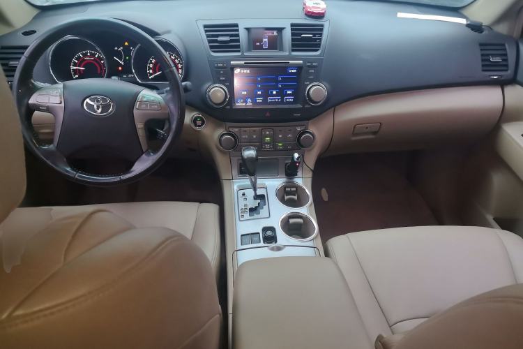 Used Toyota Highlander 2009 2.7L Two-Wheel Drive 7-Seater Luxury Edition