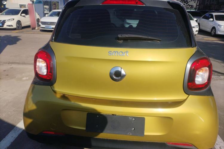 Used smart forfour 2018 1.0L 52 kW Dynamic Edition