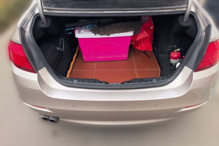 Used BMW 5 Series 2014 520Li Elegant Model
