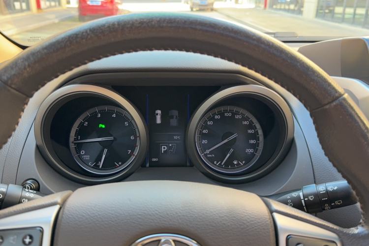 Used Toyota Prado 2014 4.0L Automatic TX-L NAVI