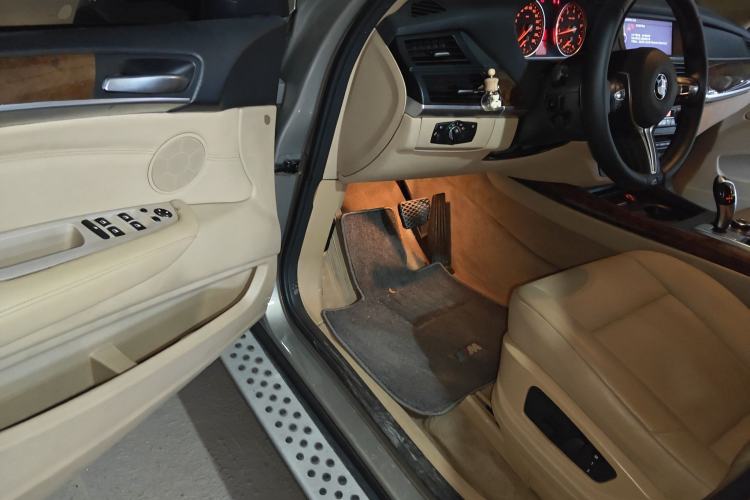 Used BMW X5 2011 xDrive35i Leading Model
