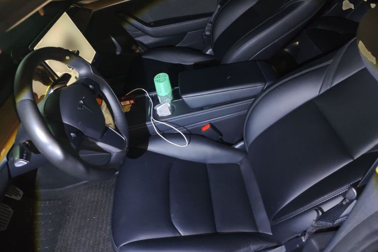 Used Tesla Model 3 2022 Rear-Wheel-Drive Version Left Front Seat