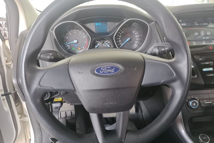 Used Ford Focus 2017 Hatchback 1.6L Automatic Comfort Plus SmartDrive Edition
