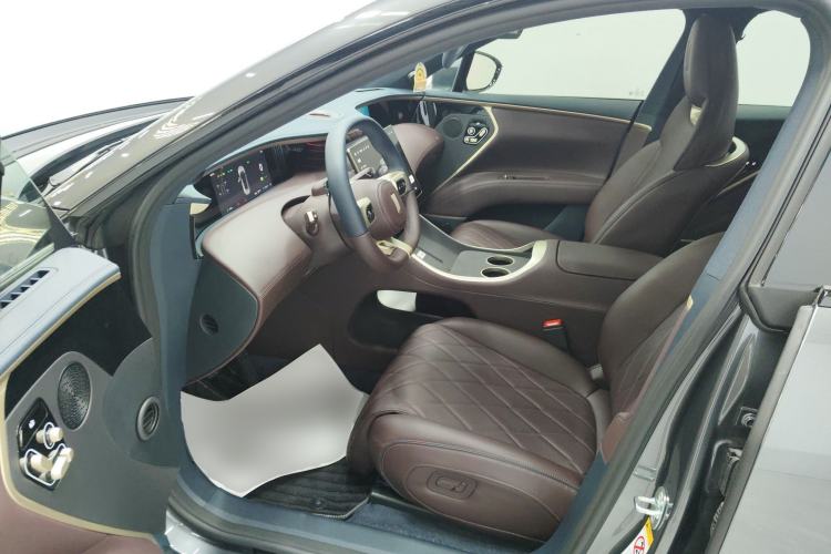 Used Avatr 11 2025 Year Updated Max Extended-Range Version