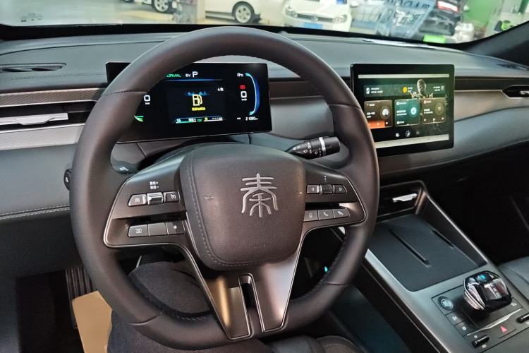 Used BYD Qin PLUS 2025 DM-i Smart Drive 55KM Leading Model
