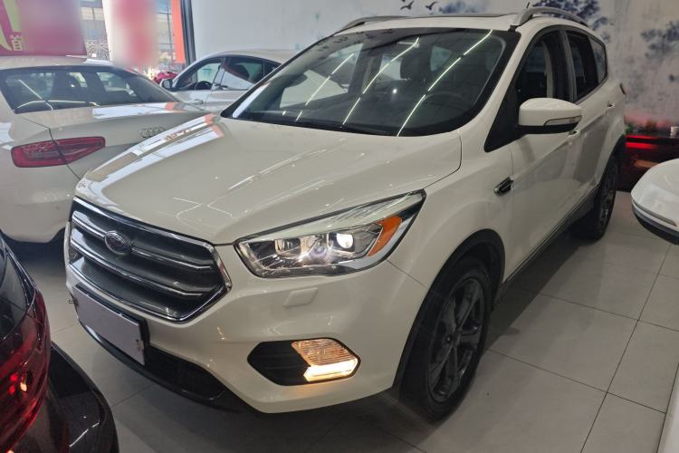 Used Ford Kuga 2019 EcoBoost 180 Two-Wheel-Drive Titanium Plus Model China VI Standard