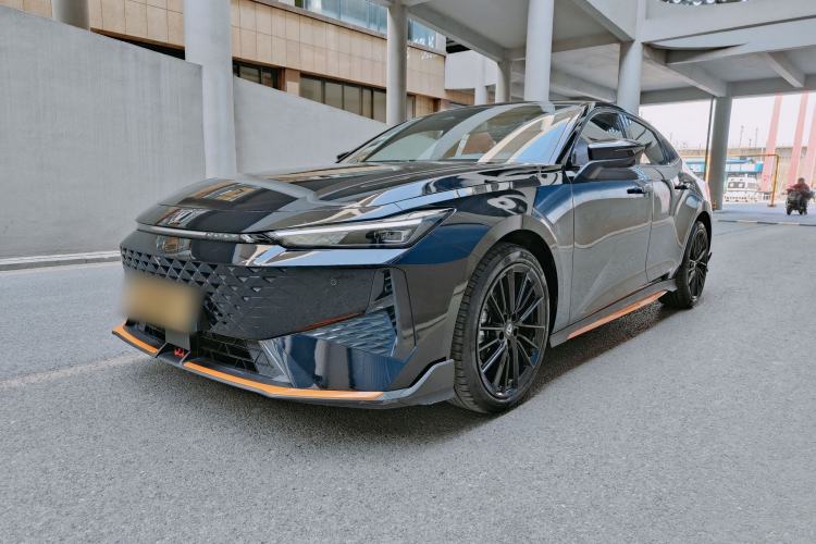 Used CHANGAN UNI-V 2025 1.5T 500Bar Prestige Sporty Version