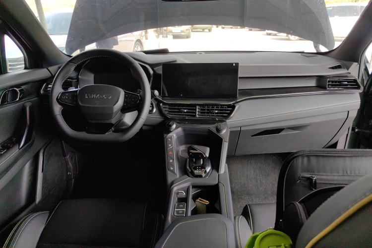 Used Lynk & Co 06 2023 Remix 1.5T Hero Center Console