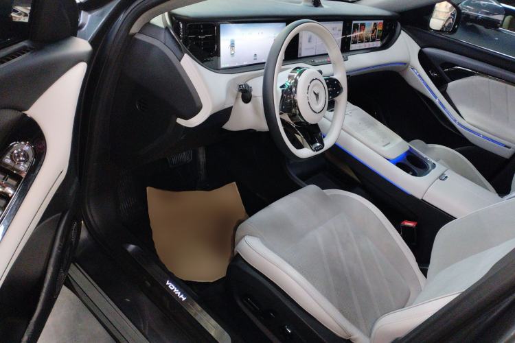 Used VOYAH FREE 2025 318 318 km Rear-Drive Touring Edition