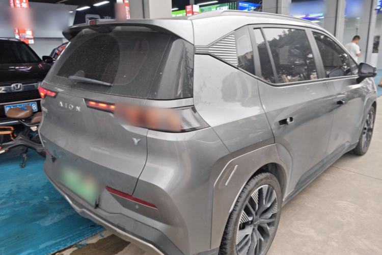 Used AION Y 2022 70 Tech Edition Lithium Iron Phosphate Rear Right 45 Deg