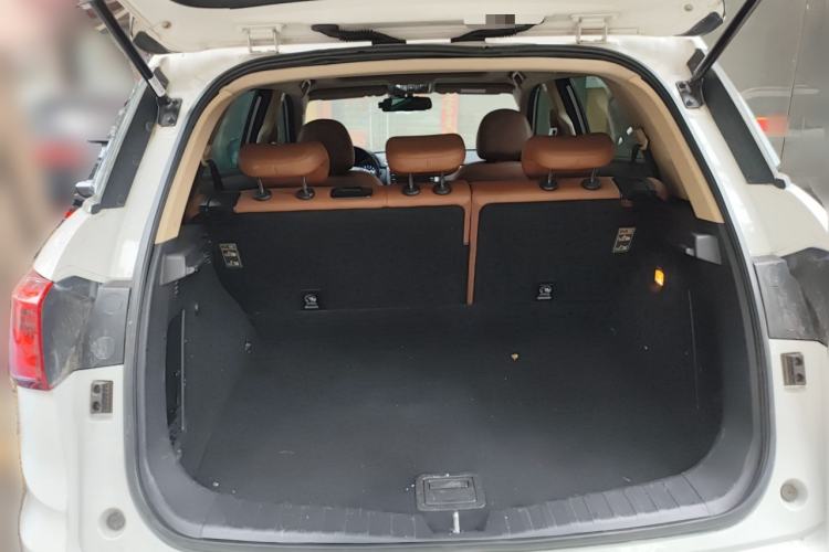 Used Haval H6 Coupe 2015 Blue Label 2.0T Automatic Two-Wheel Drive Elite Model Trunk