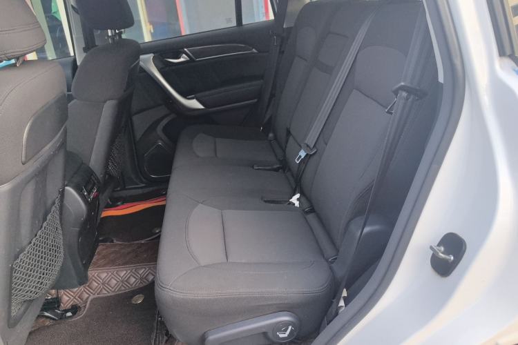 Used Haval H9 2015 2.0T Four-Wheel Drive Standard Model 7 Seats Left Rear Seat