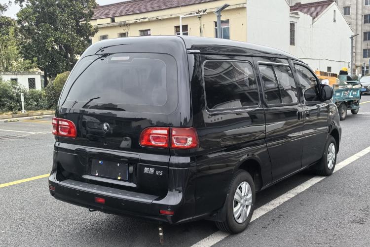 Used FORTHING Lingzhi 2023 M5L 1.6L Base Model 5 Seats