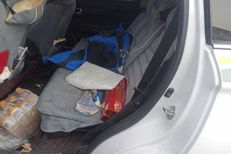 Used Mitsubishi Outlander 2019 2.4L 4x4 Zhi Xiang Edition 7 Seats China V Emission Standard