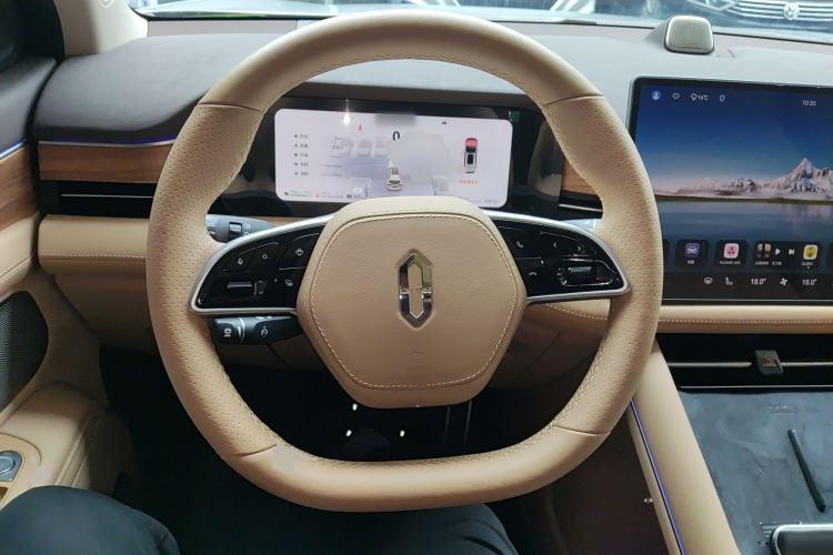 Used Hima AITO M7 2024 1.5T Intelligent Driving Rear-Drive Max Edition 6 Seats
