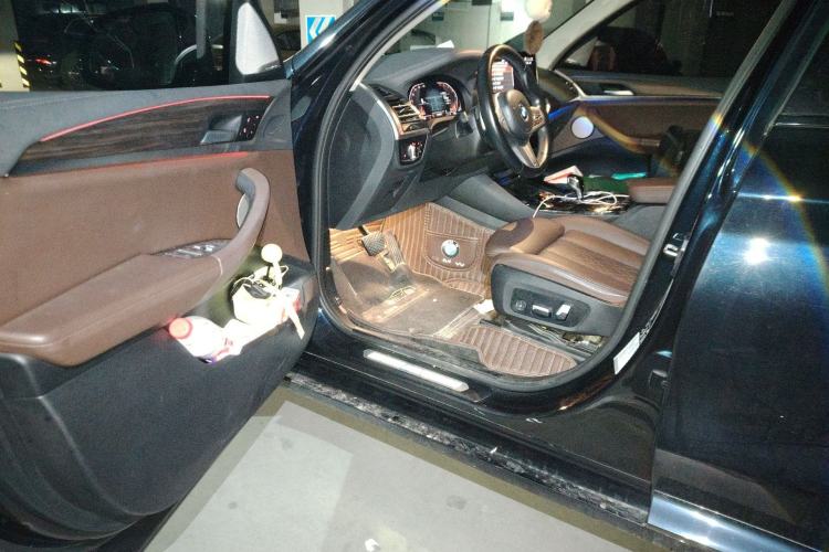 Used BMW X3 2022 Second Facelift xDrive30i Leading Edition M Night Sky Package Driver Seat