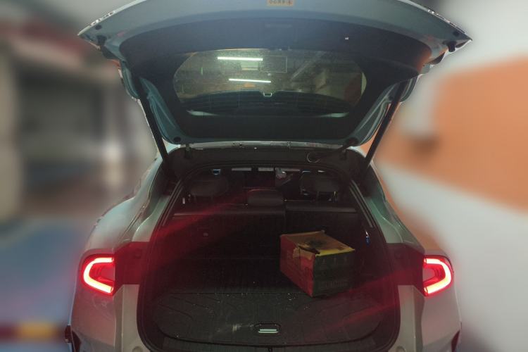 Used Xiaomi Auto YU7 2025 Ultra-Long Range High-Performance All-Wheel-Drive Max Edition
