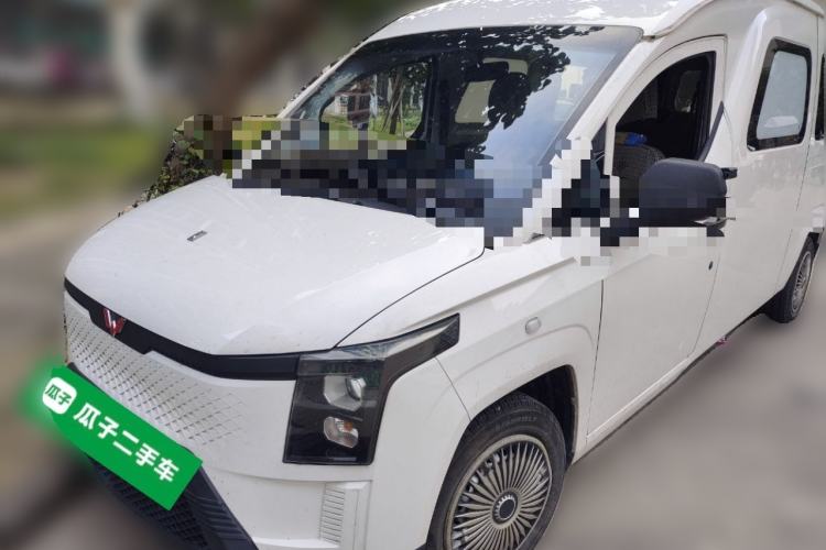 Used Yufeng Gold Warehouse 2025 Model Bus Version without Slow Charger