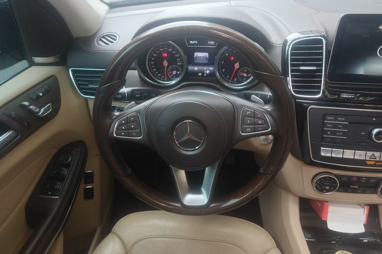 Used Mercedes-Benz GLS 2017 GLS 500 4MATIC Steering Wheel