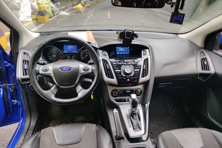 Used Ford Focus 2012 Hatchback 2.0L Automatic Luxury Sport Model
