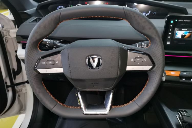 Used CHANGAN UNI-V iDD 2024 Blue Whale Smart Electric iDD 136km ZhiKu Model