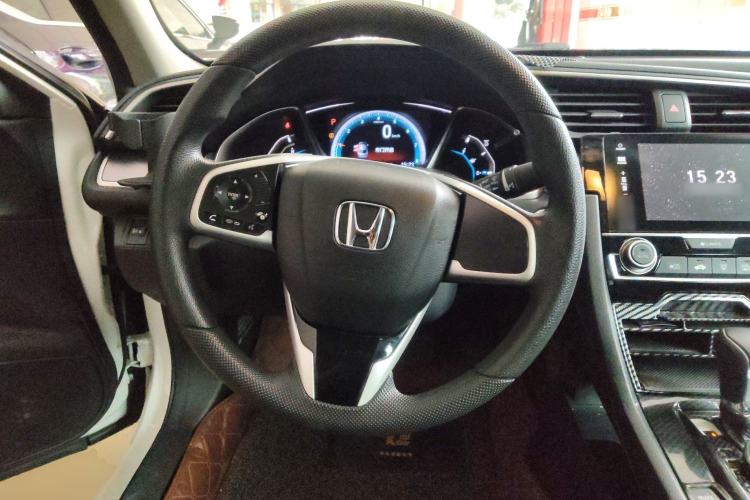 Used Honda Civic 2016 220TURBO CVT Luxury Edition
