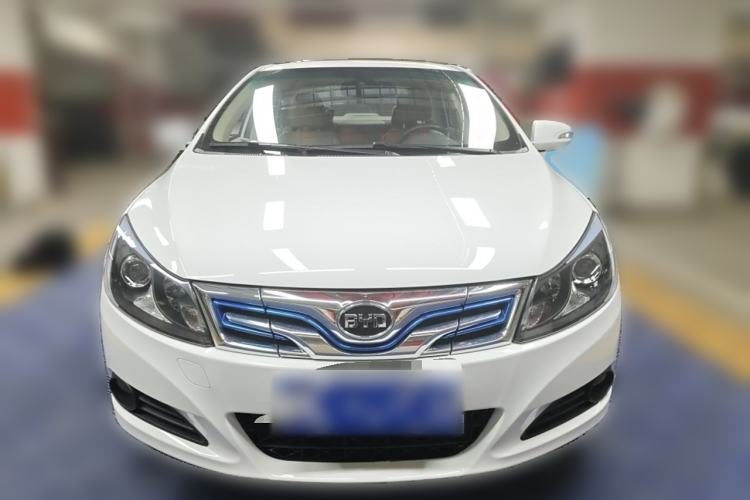 Used BYD e5 2017 300 Prestige Edition
