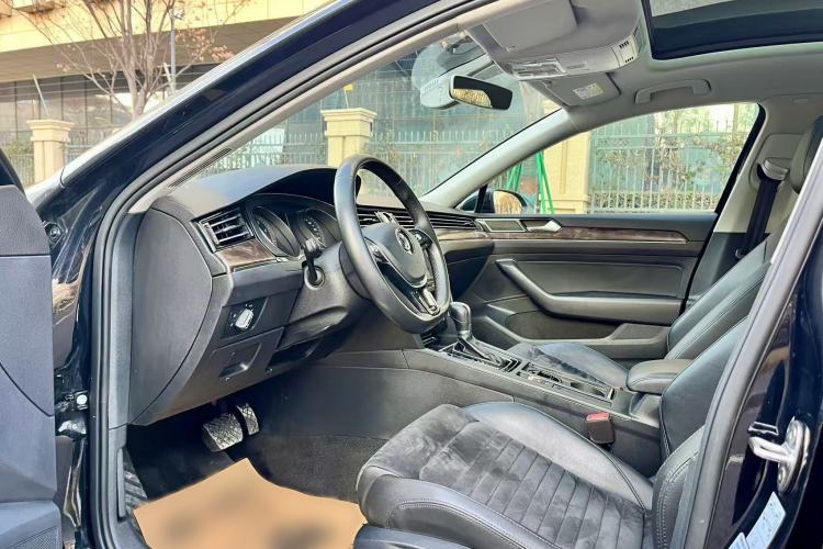 Used Volkswagen Magotan 2018 380TSI DSG Luxury Model
