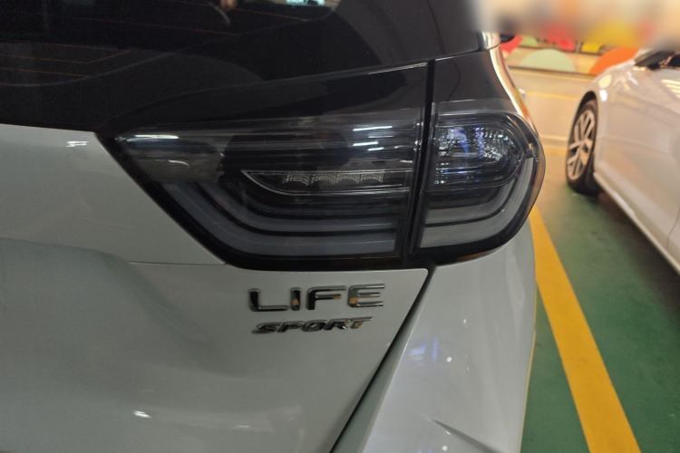 Used Honda LIFE 2021 1.5L CVT SPORT Heartbeat Edition
