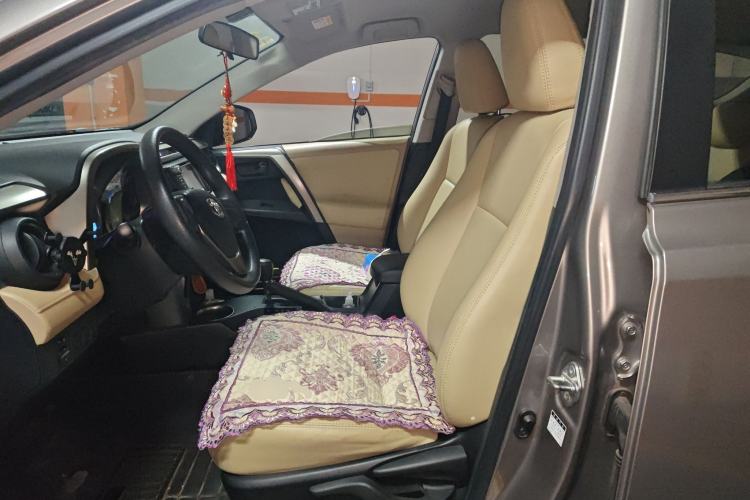 Used Toyota RAV4 2013 2.0L CVT Two-Wheel Drive Urban Edition