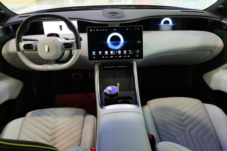 Used Avatr 11 2022 Long-Range Dual-Motor Version 5 Seats