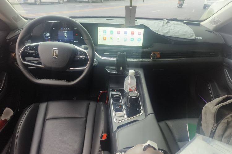 Used Bestune B70 2025 Dragon Edition 1.5T Comfort Model Center Console