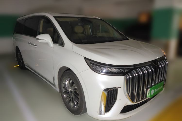 Used VOYAH Dream 2022 Low-Carbon Edition Dream+ Smart Enjoyment Package Front Right 45 Deg