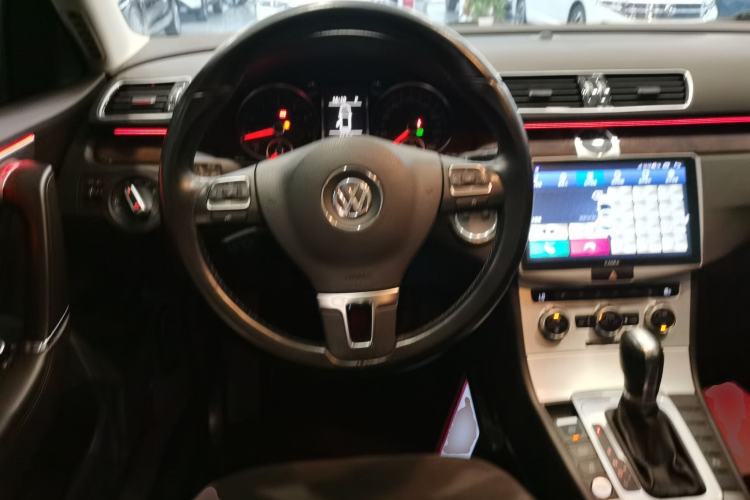 Used Volkswagen Magotan 2012 Travel Edition 2.0 TSI Comfort Version