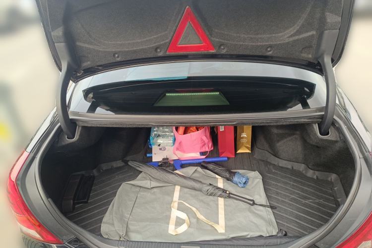 Used Toyota Crown 2011 2.5L Royal Special Edition with Leather and Sunroof Trunk