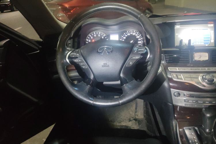 Used Infiniti M Series 2011 M25 Luxury Model Steering Wheel