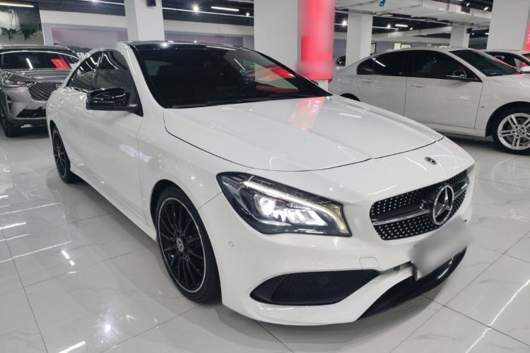 Used Mercedes-Benz CLA 2018 CLA 260 4MATIC Front Right 45 Deg