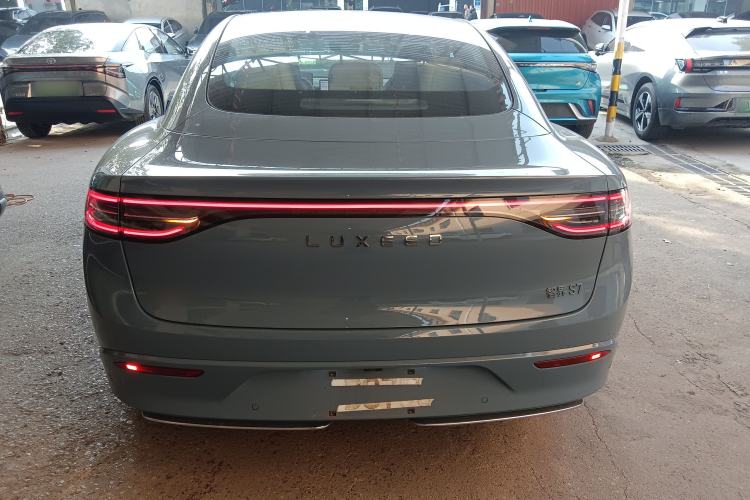 Used Hima Luxeed S7 2025 705 km Pro