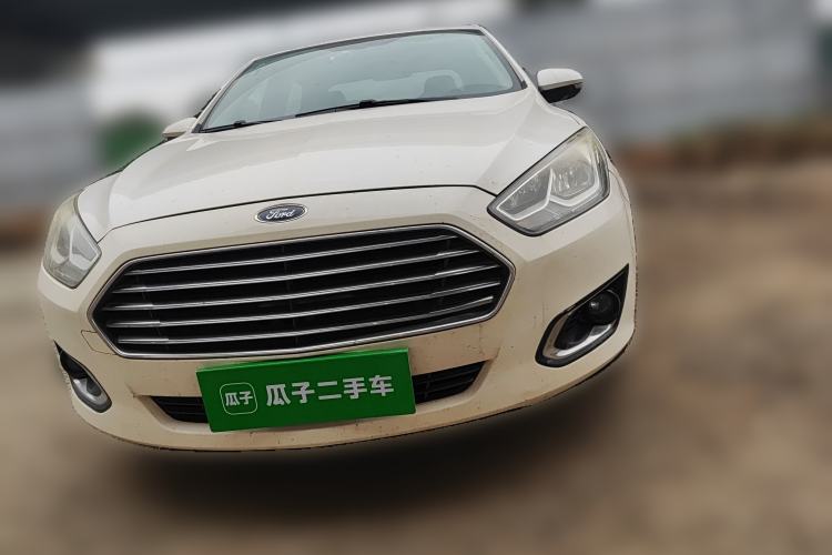 Used Ford Escort 2015 1.5L Manual Fashion Edition