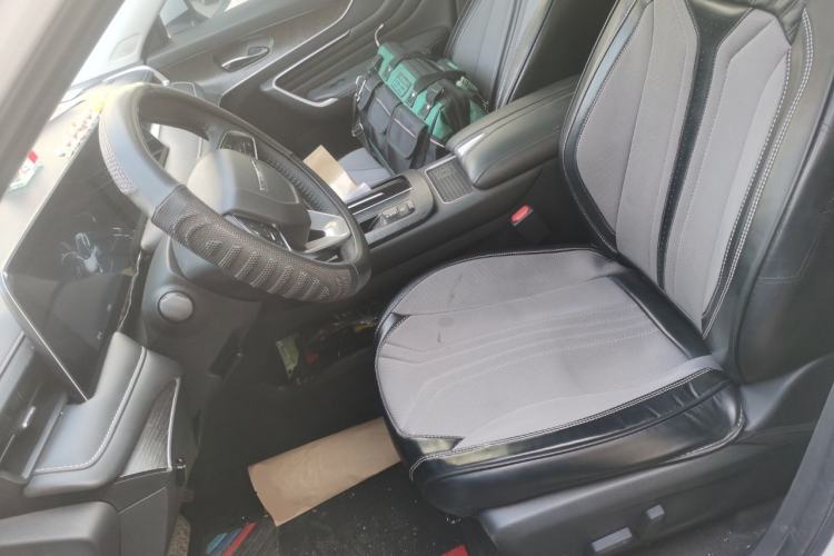 Used Venucia V DD-i 2023 60km iD Version
