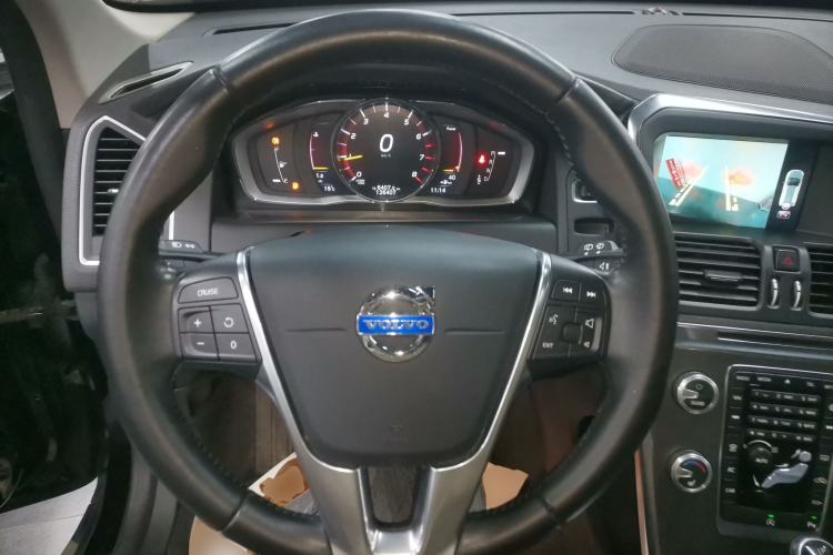 Used Volvo XC60 2016 T5 Smart Upgrade Model
