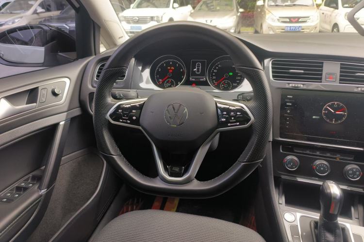 Used Volkswagen Golf 2020 Zhiai Edition 280TSI DSG Comfort Model Steering Wheel