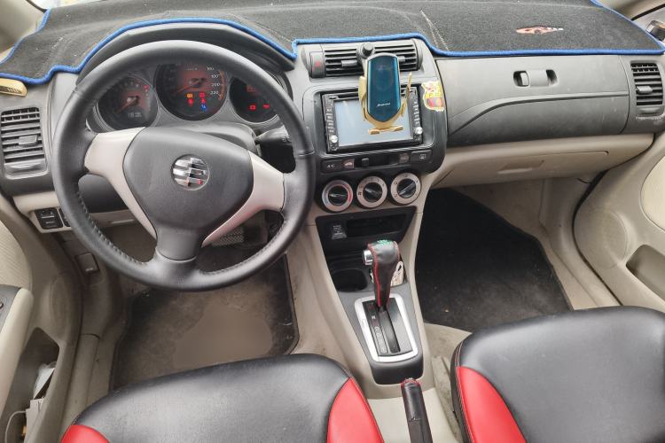 Used Everus S1 2014 1.3L Automatic Comfort Edition